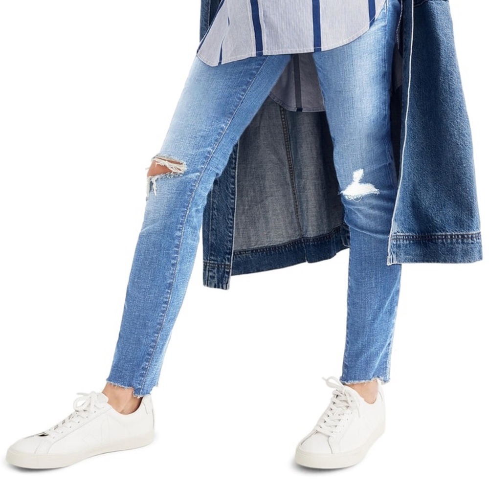 Madewell Maternity Knee Rip Skinny Jeans